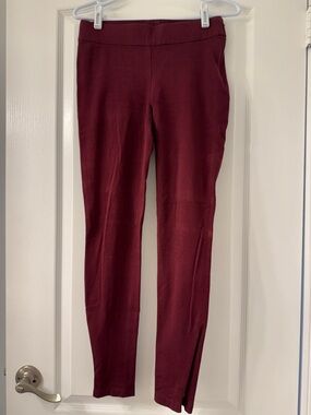 WHBM Slim Ponte Leggings in Deep Burgundy